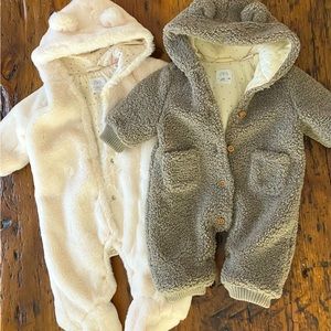 LOT of two Zara hooded jumpsuits coats for baby 1-3 months